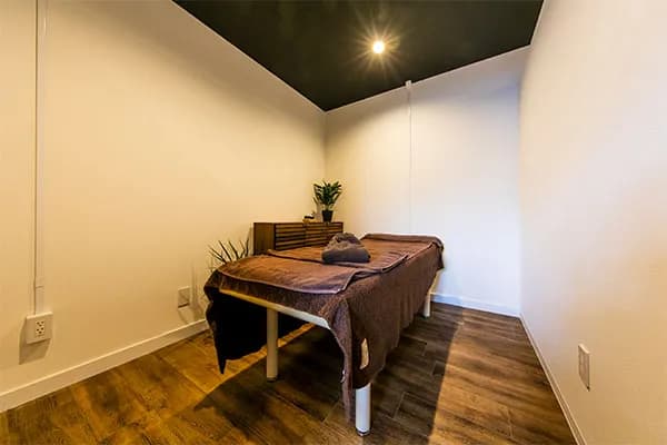 reve esthe salon（レーヴエステサロン） 甲府市/光脱毛/フェイシャル/よもぎ蒸し/ボディメイキング