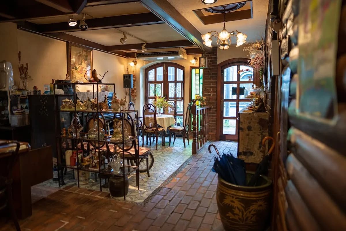 Cafe & Bar 茶蘭花