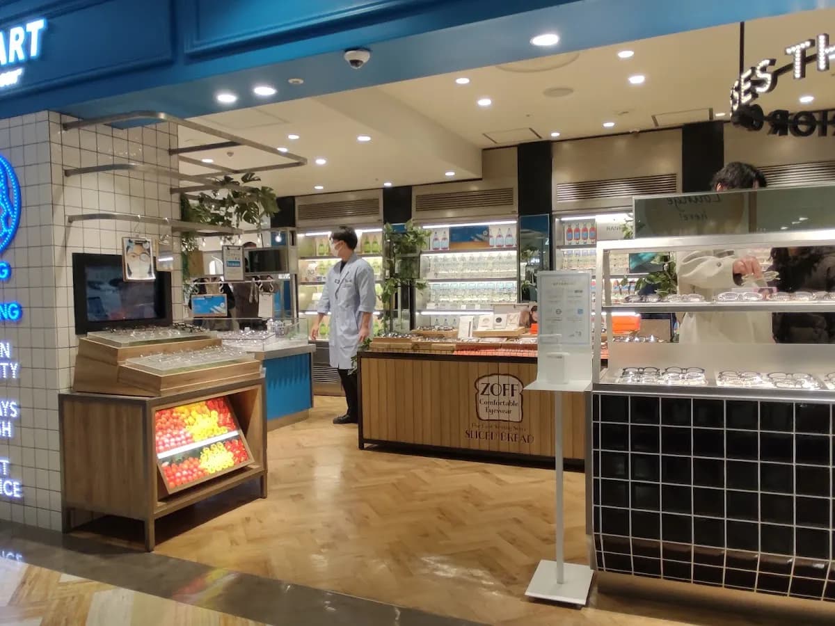 Zoff ルミネエスト新宿店