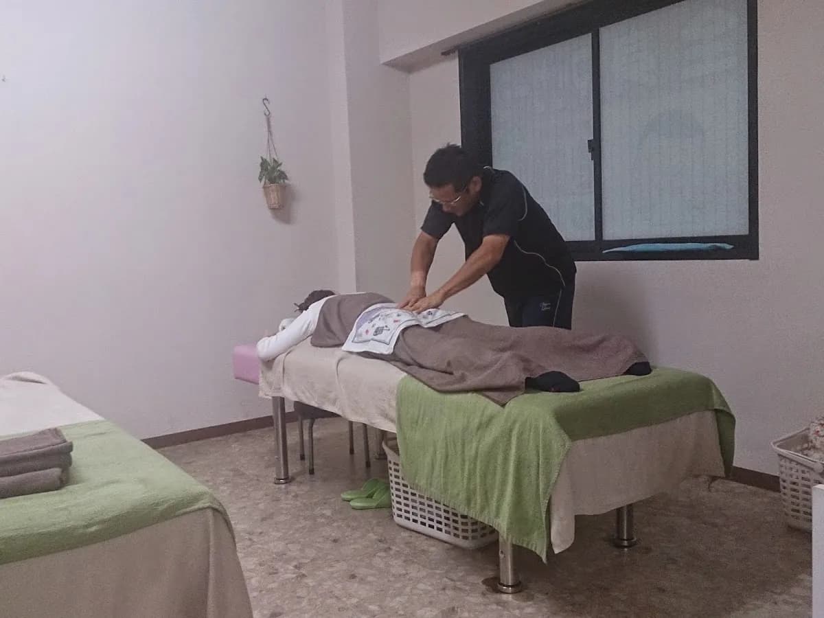 三丁目マッサージ