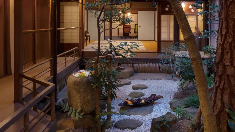 御池 Oike Kyoto Spa & Massage