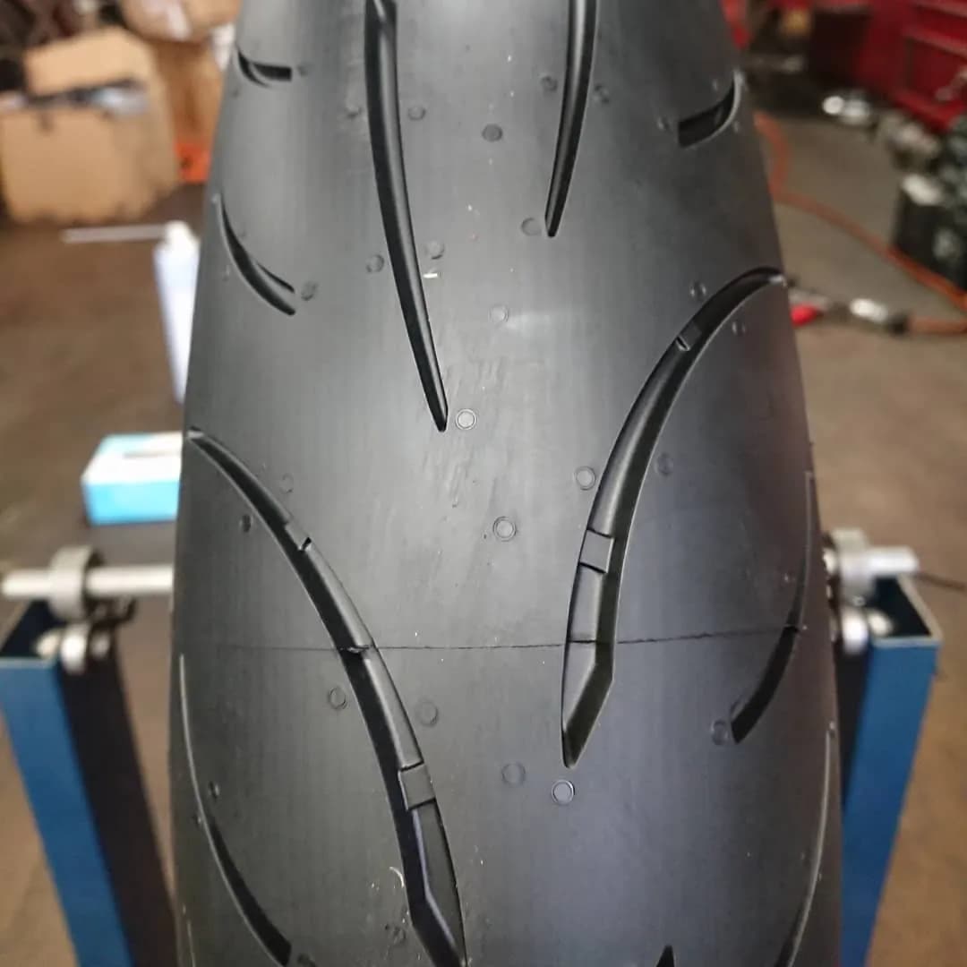 ビックバイクショップ仙台ガレージ