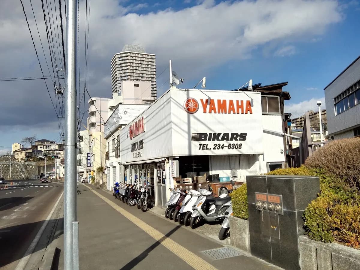 ㈲バイカーズ