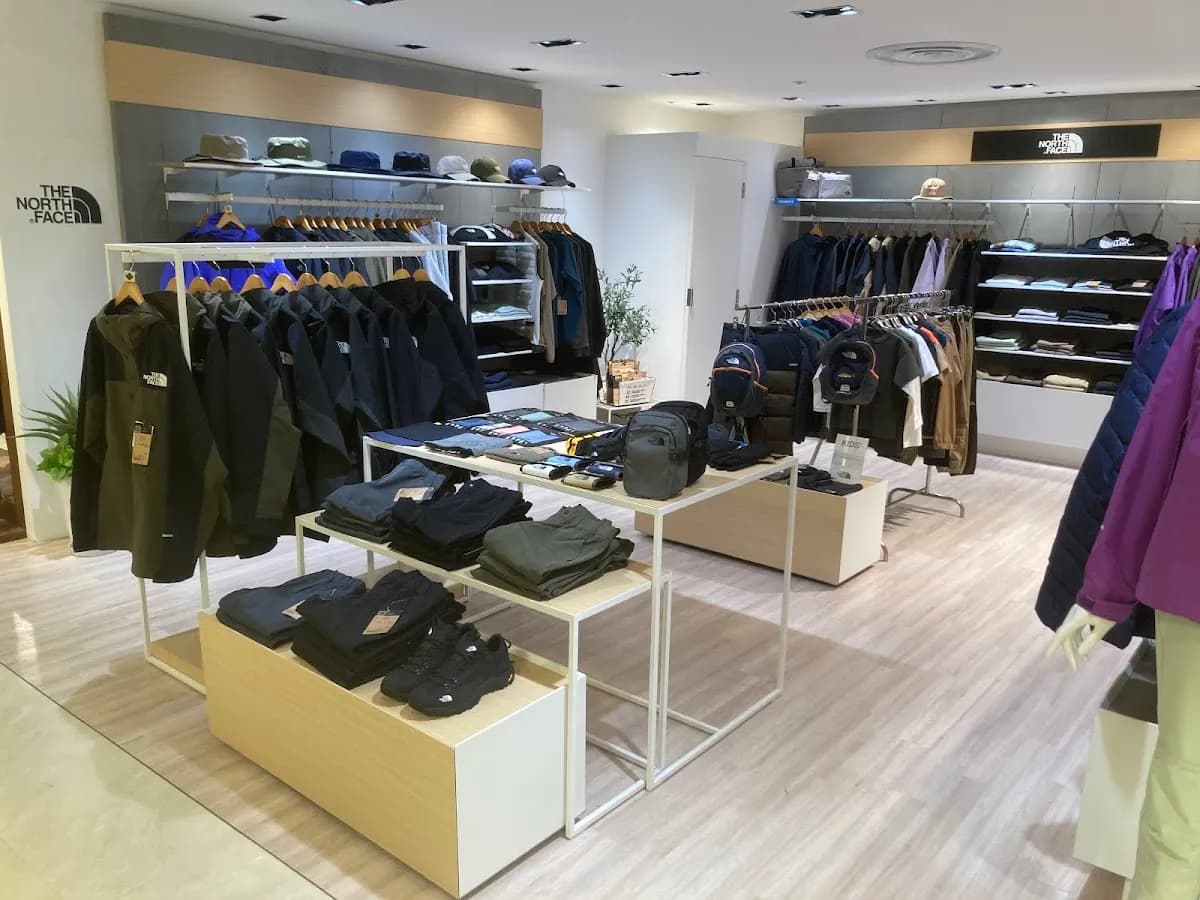 THE NORTH FACEコーナー 福屋八丁堀本店５Ｆ アウトドアスタイル