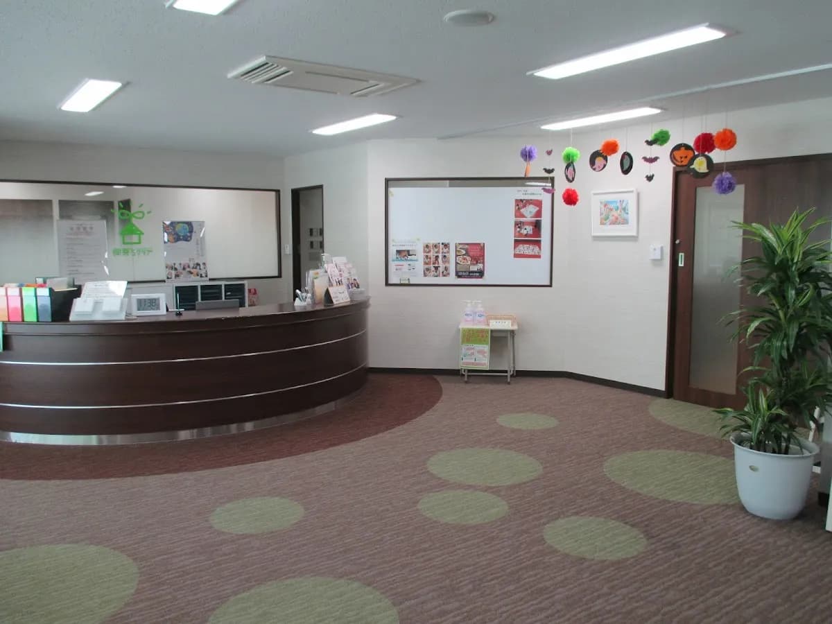 伸芽'Sクラブ 託児 飯田橋校