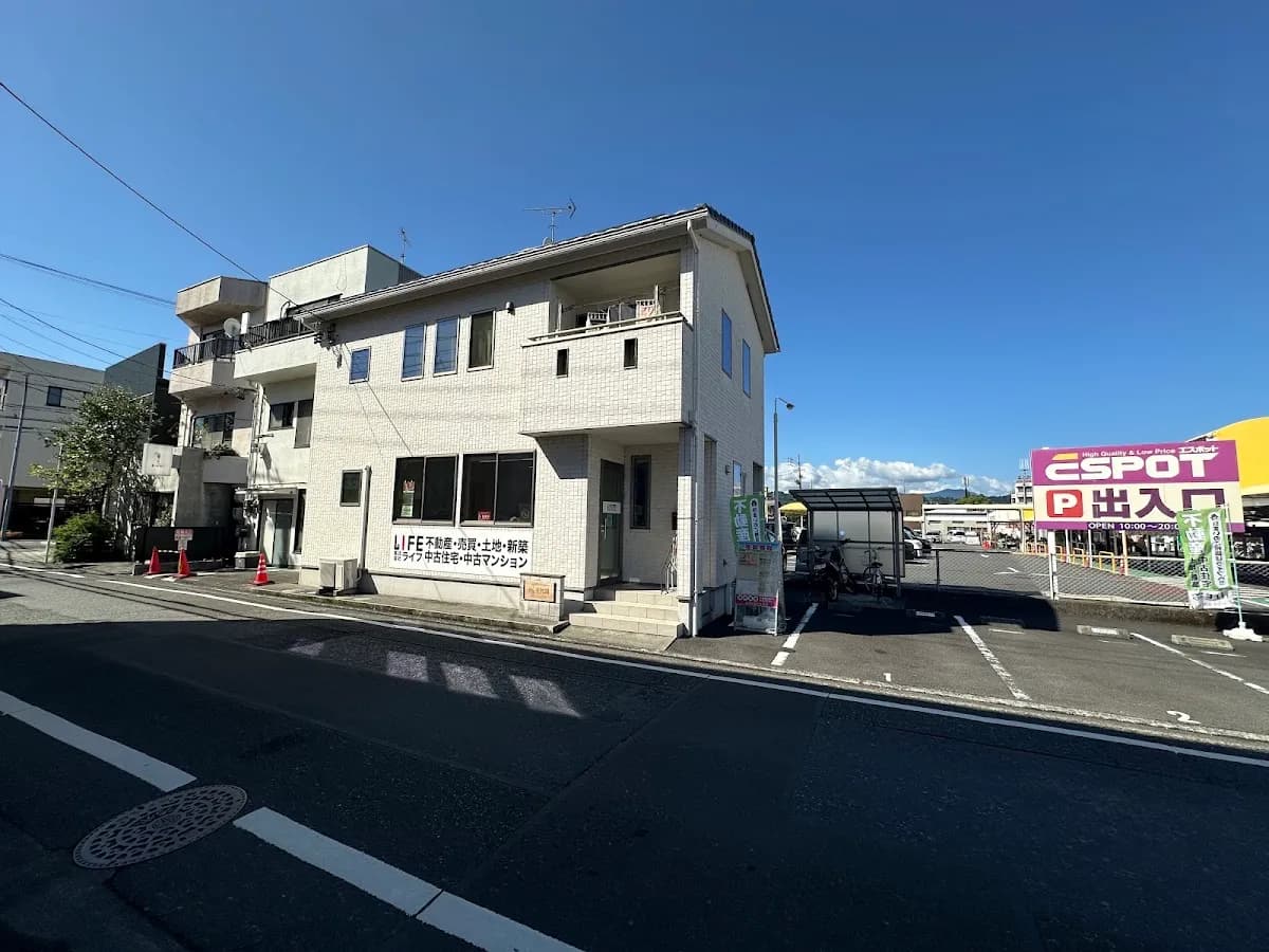 株式会社ライフ