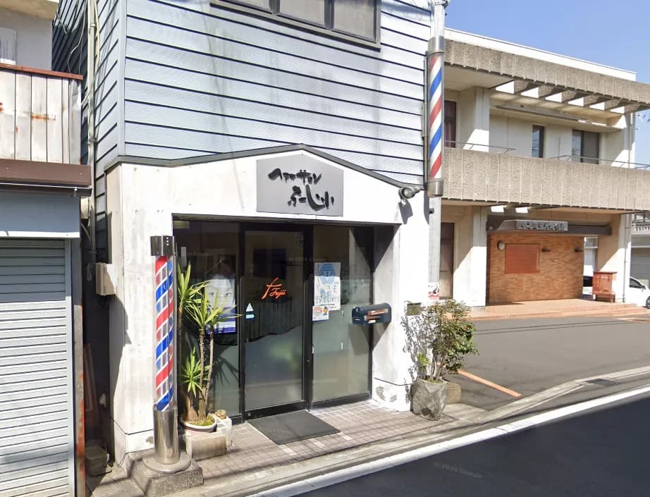 F・FUJII