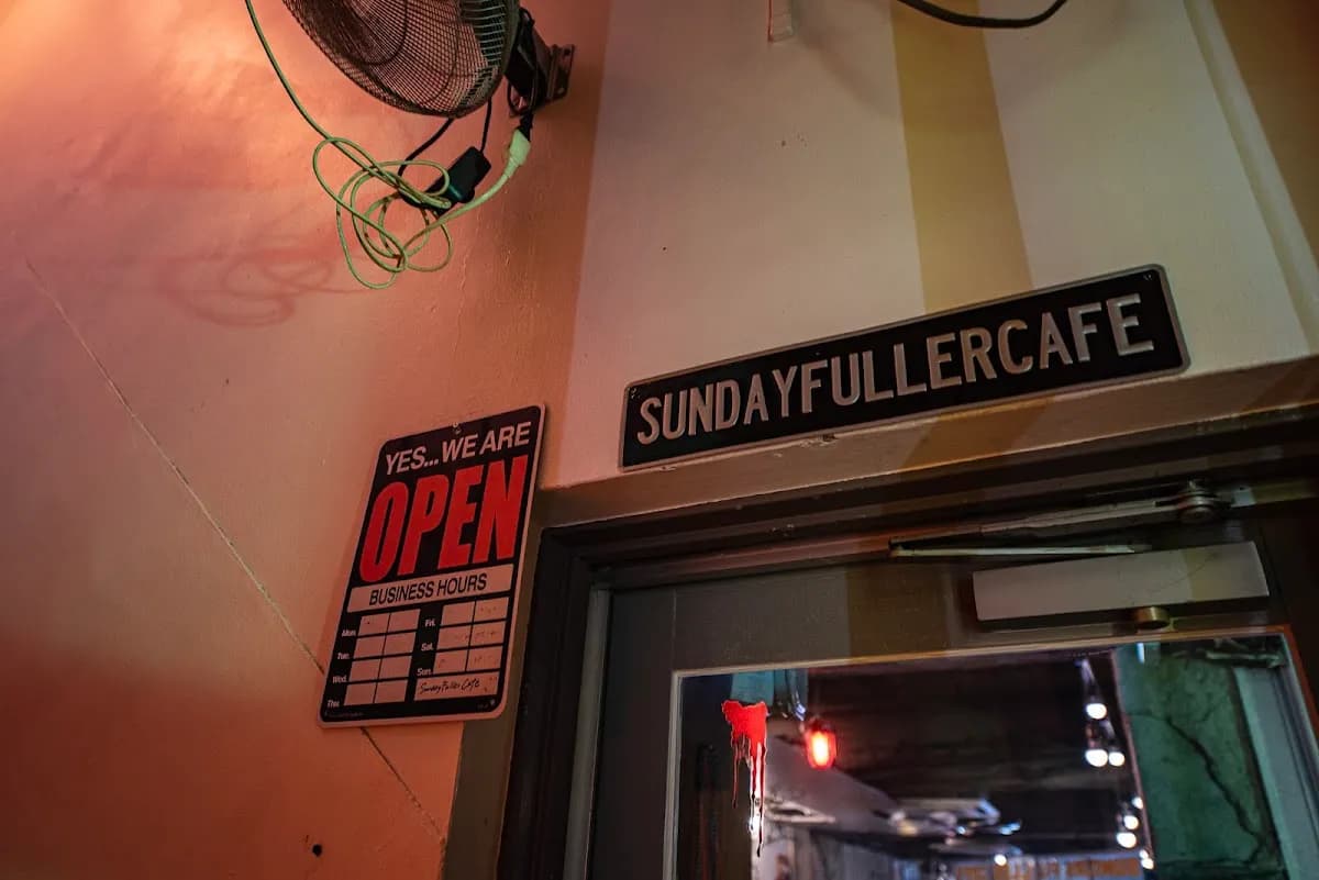 SUNDAY FULLER CAFE
