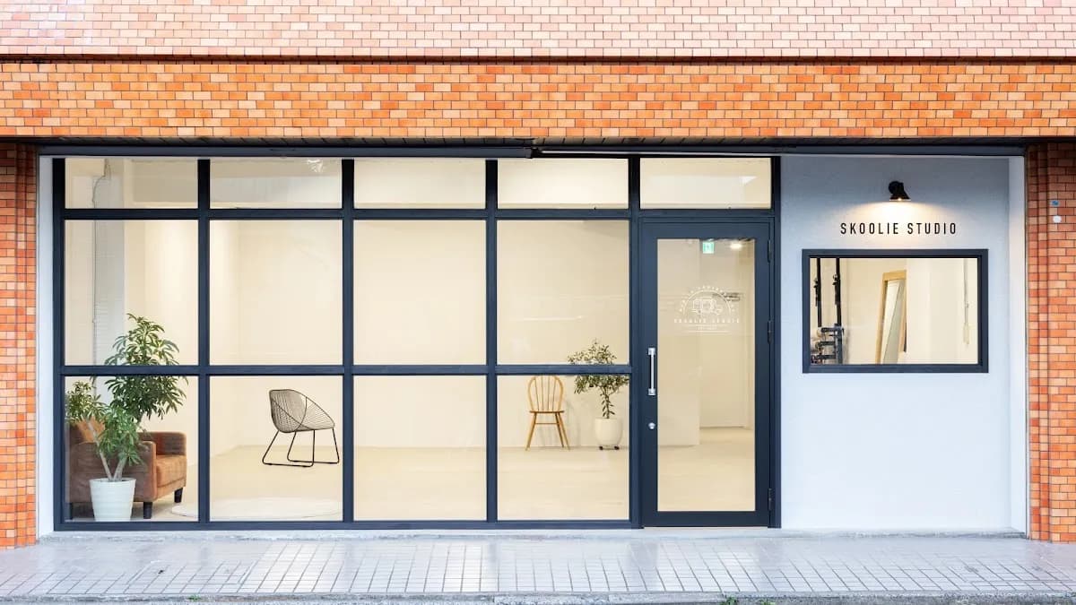 SKOOLIE STUDIO