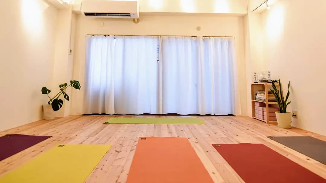 Yoga&ホリスティックセラピー Karuna