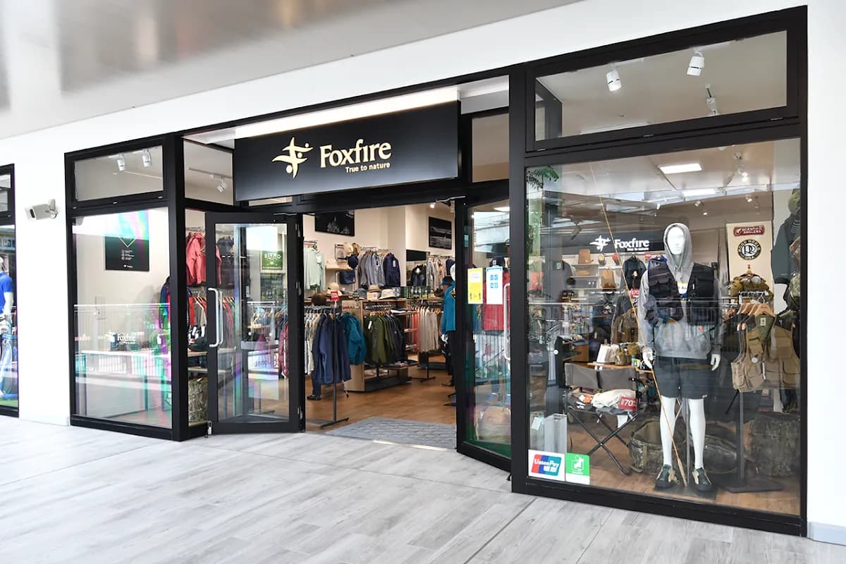 Foxfire FACTORY OUTLET 横浜
