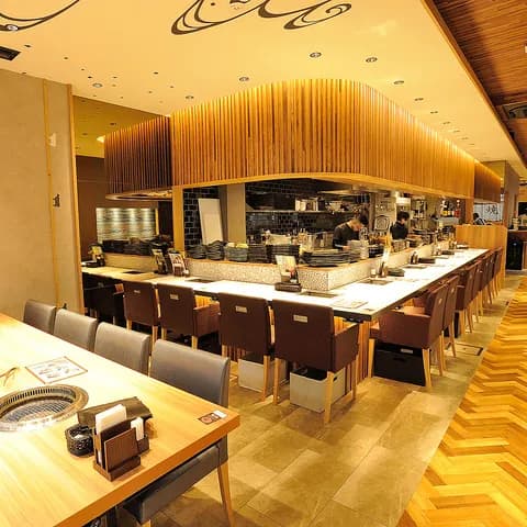 精肉卸問屋直営焼肉店 牛次郎 本町店