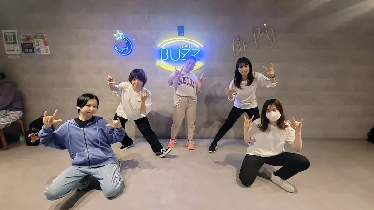 大阪初心者向けダンススクールLr(エルアール)