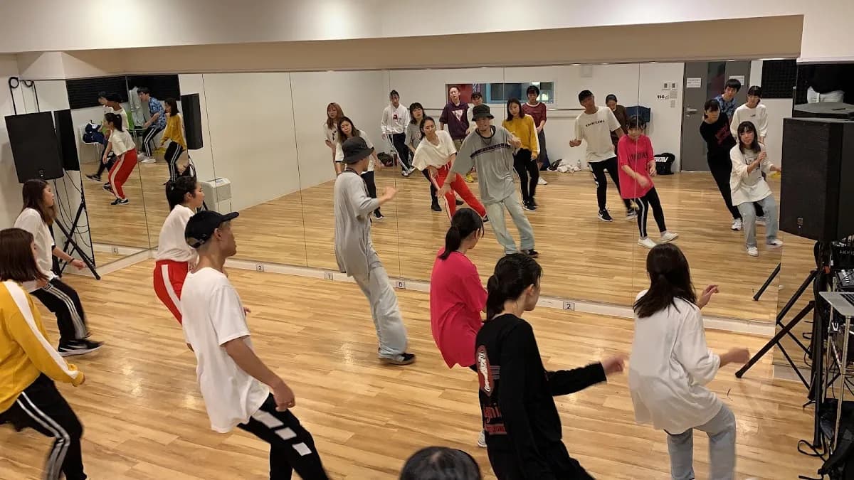 SiA VOCAL&DANCE SCHOOL京都河原町校(KPOPダンススクール)