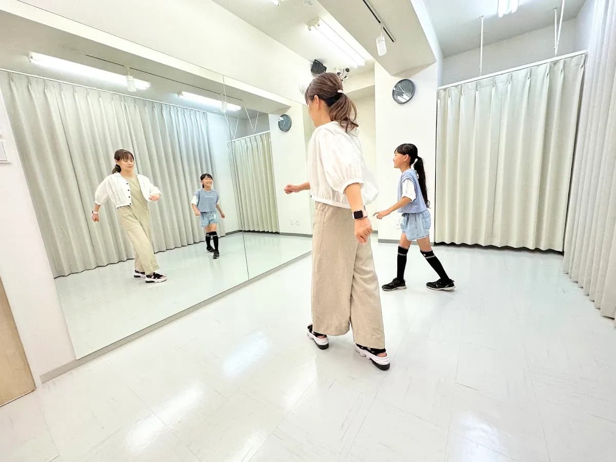 ダンススクール NAYUTAS宇都宮校 (マンツーマンダンス教室)