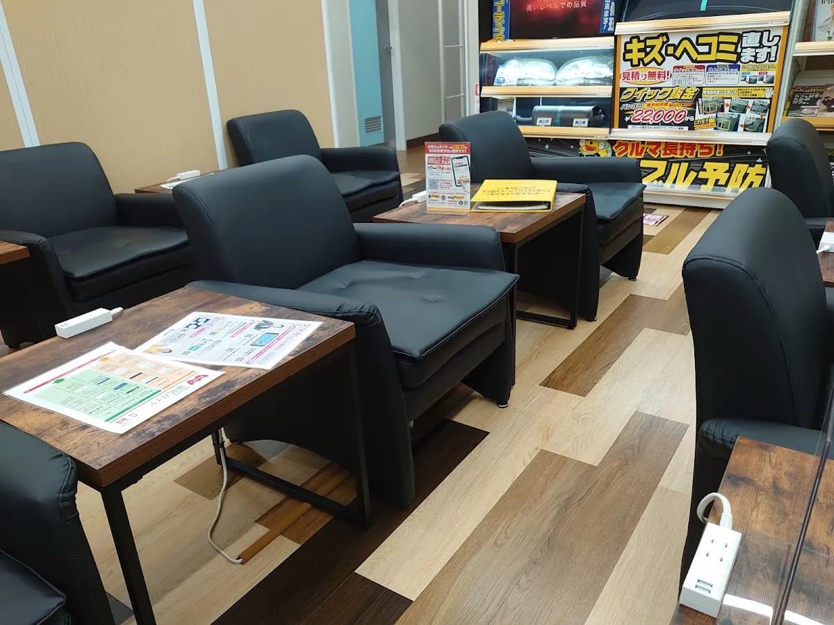 イエローハット 女池インター店