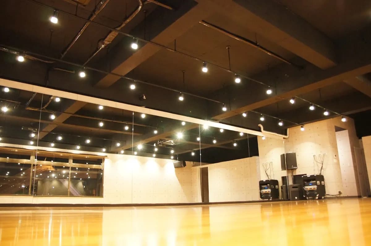 ダンススタジオニューエイジ