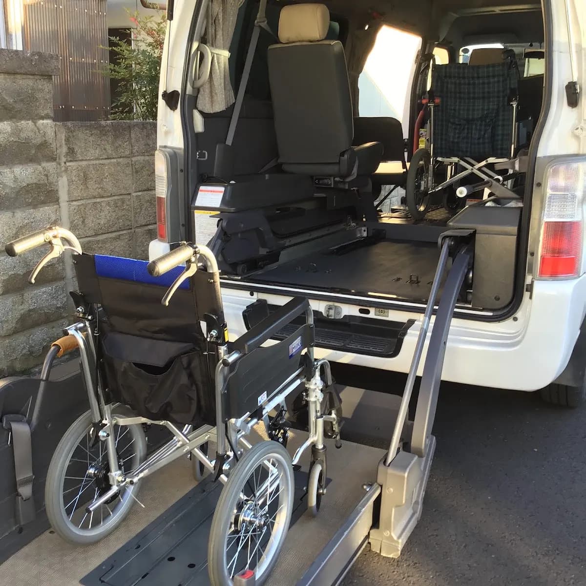 介護タクシー きずな